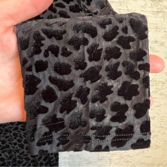 Talbots Black Burnout Velvet Faux Wrap Dress Cheetah Jacquard V-Neck Sz L Sheath - Picture 8 of 16